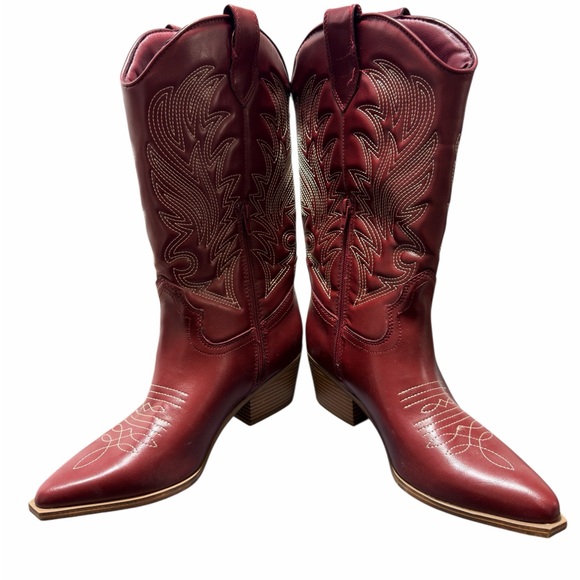 Indigo Rd Alley Cat Burgundy Western Cowboy Boots Size 10 Embroidered New - Picture 2 of 6